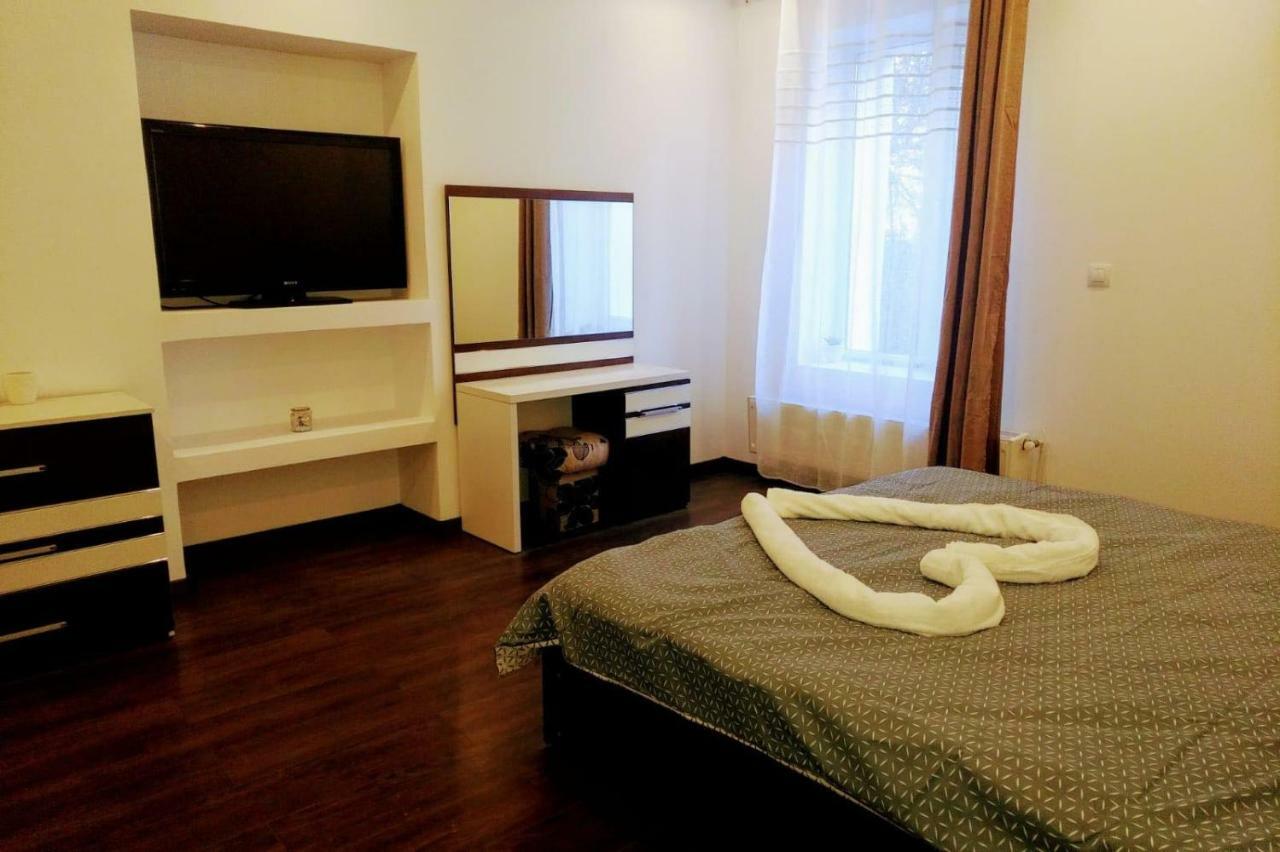 Luxury Accommodation Republicii Braşov Extérieur photo